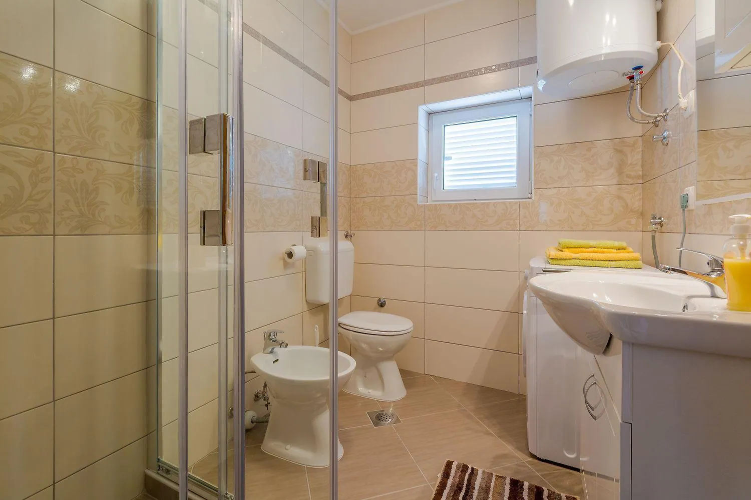 Beeindruckendes Apartment Mit Grosser Dachterrasse, Whirlpool, Meerblick, Grill, Aussendusche Crikvenica